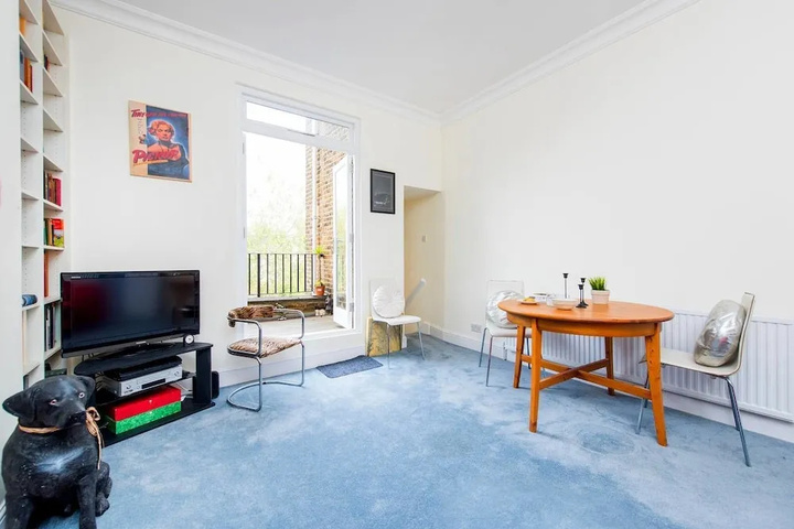 Room 3 of 17