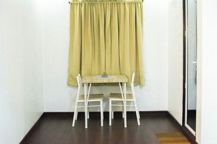 Room 5 of 36