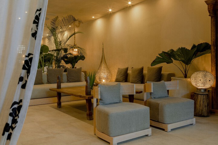 Hotel Interior 5 of 131