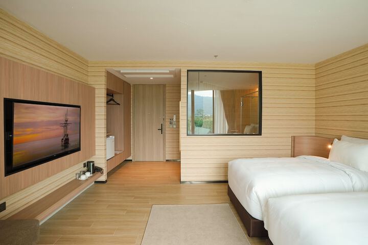 Room 44 of 134