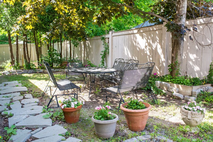 Hotel Exterior 40 of 41