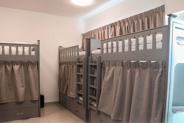 Room 67 of 82