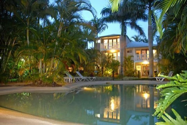 Pool 40 of 47