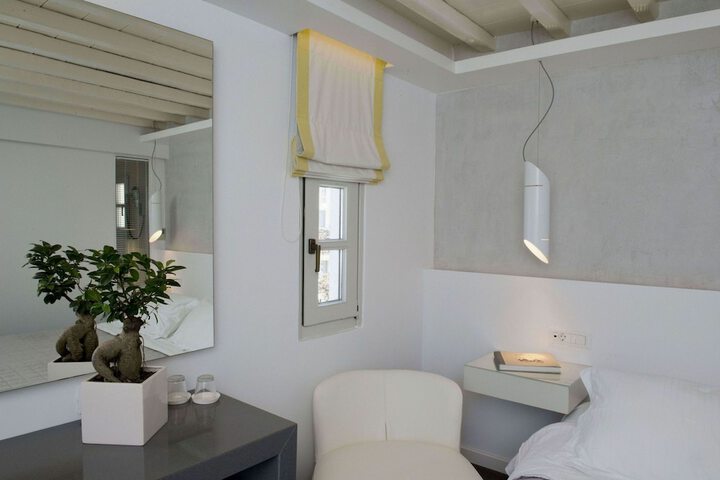 Room 50 of 150