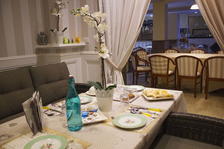 Breakfast/Coffee Service 42 of 81