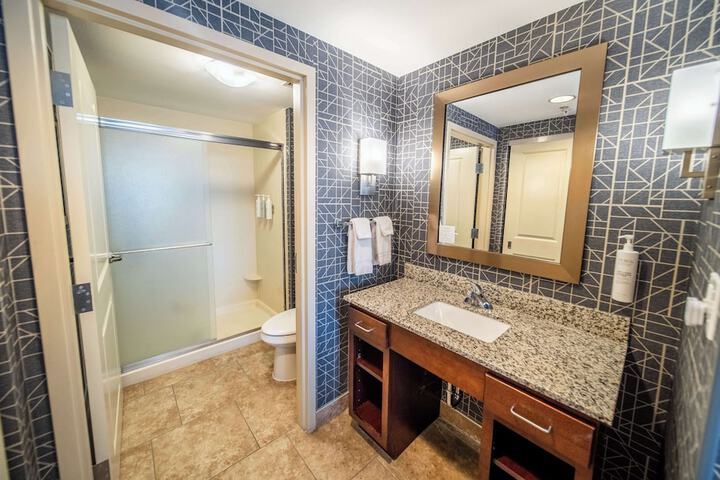 Bathroom shower