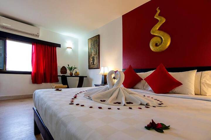 Room 3 of 27
