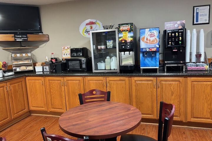 Breakfast/Coffee Service 52 of 60