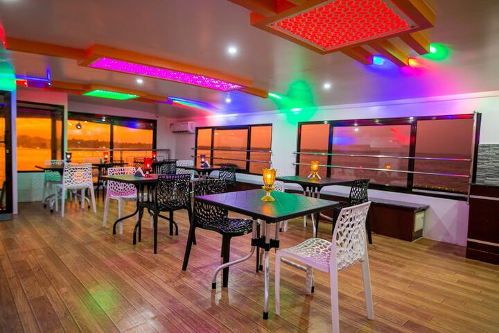 Dining Photos