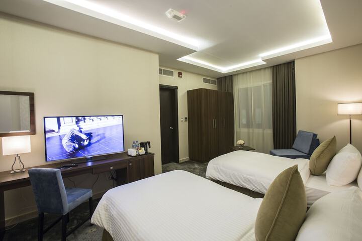 Room 17 of 61