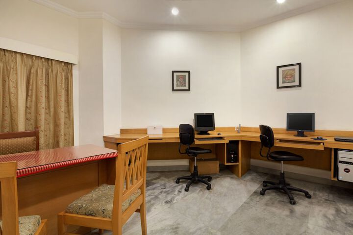 Business Center 29 of 30