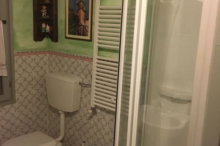 Room 82 of 153
