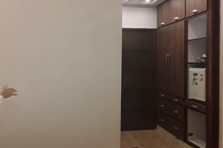 Room 4 of 21