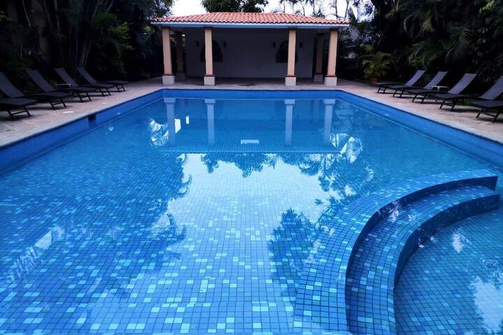 Hotel Pool