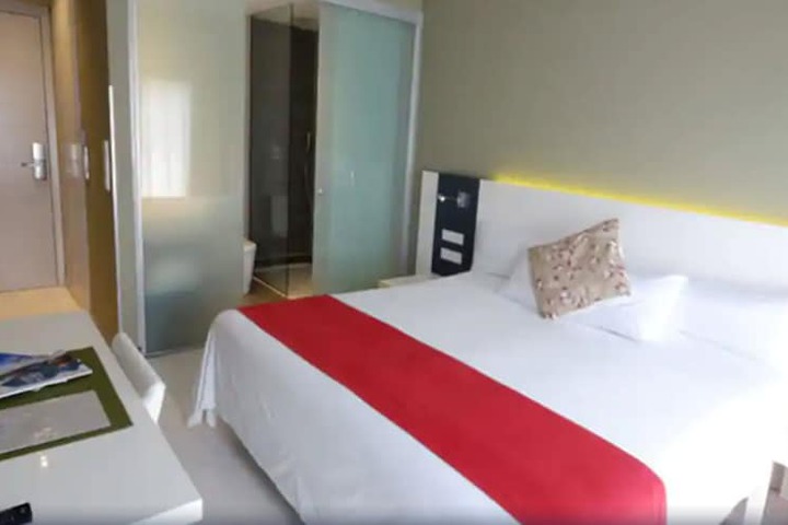 Room 10 of 54