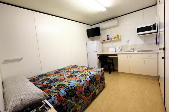 Room 9 of 50