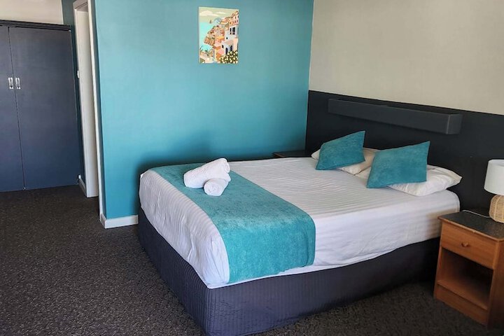 Room 16 of 63