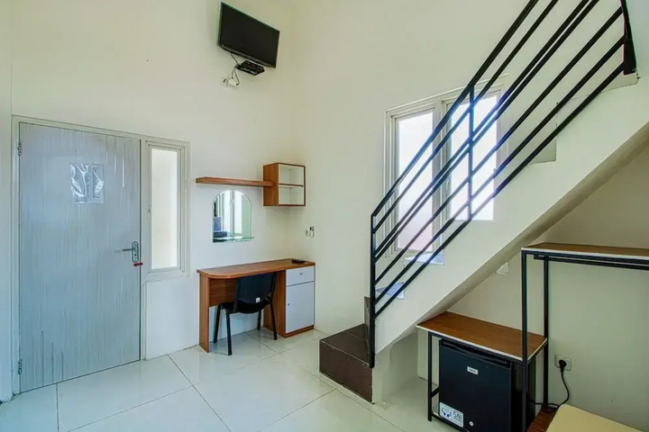 Room 3 of 16