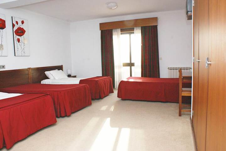 Room 8 of 40