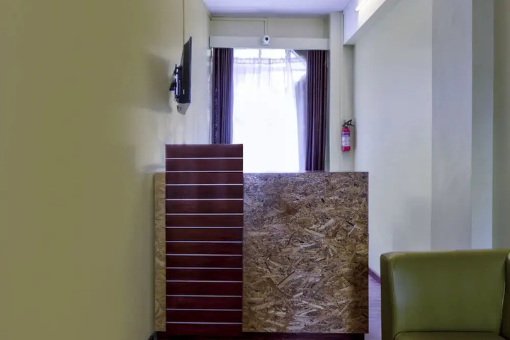 Room 2 of 22