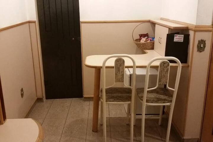 Room 14 of 28