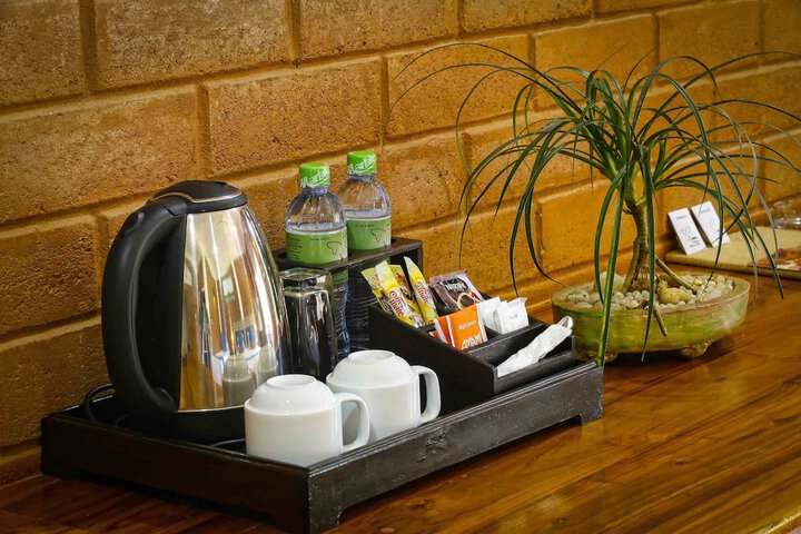 Breakfast/Coffee Service 12 of 38