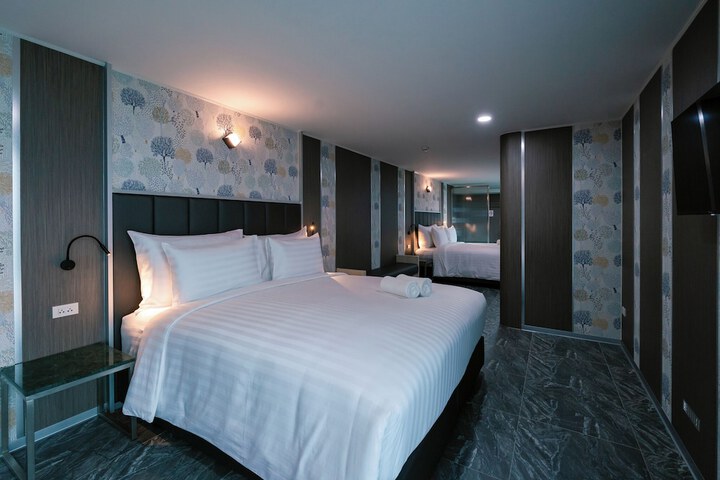 Room 35 of 138