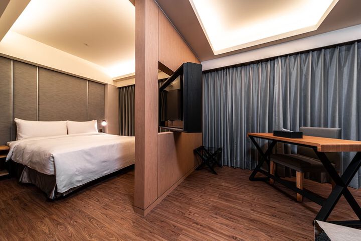 Room 30 of 51