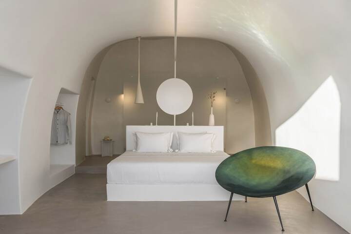Room 29 of 240