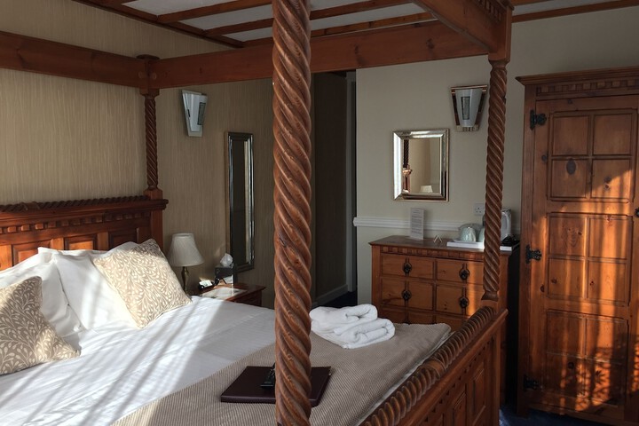 Room 5 of 30