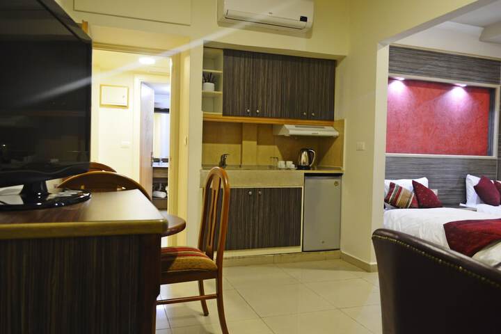 Room 17 of 42