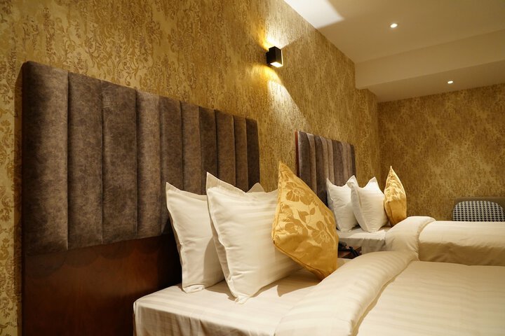 Room 37 of 87