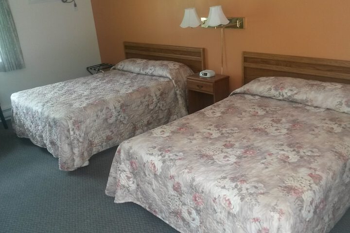 Room 4 of 70
