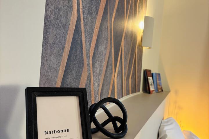 Room 8 of 25