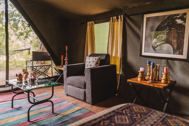 Room 10 of 74
