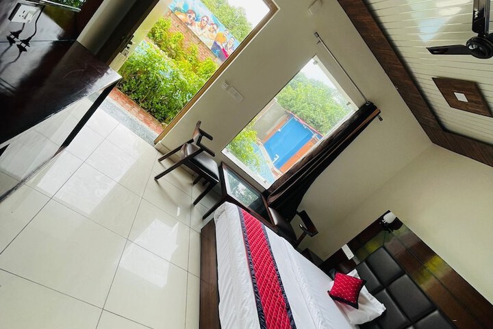 Room 3 of 29