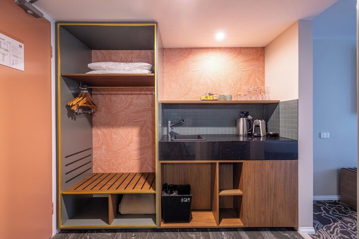 Room 20 of 43
