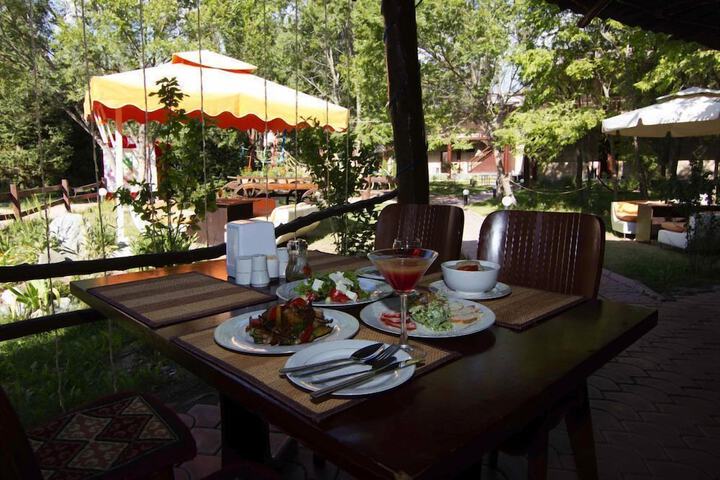 Breakfast/Coffee Service 17 of 36