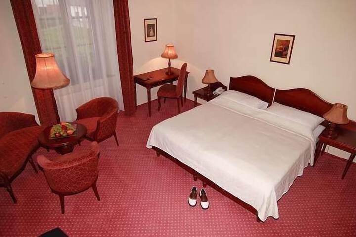 Room 14 of 46