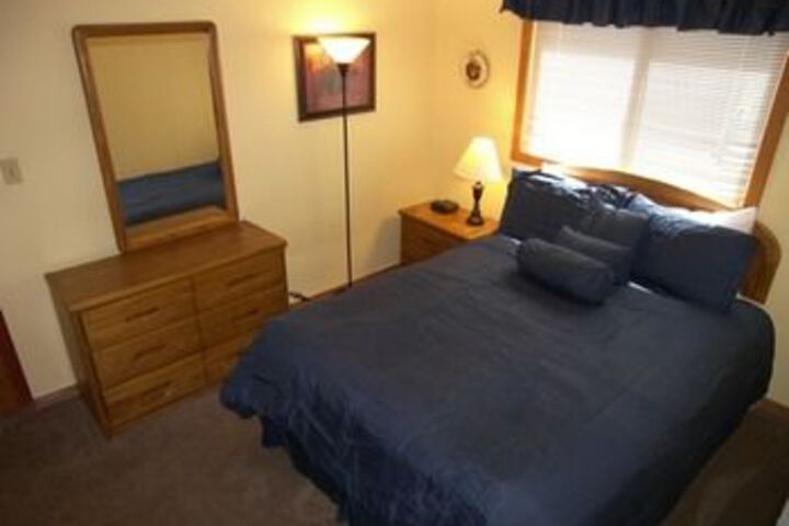 Room 9 of 25
