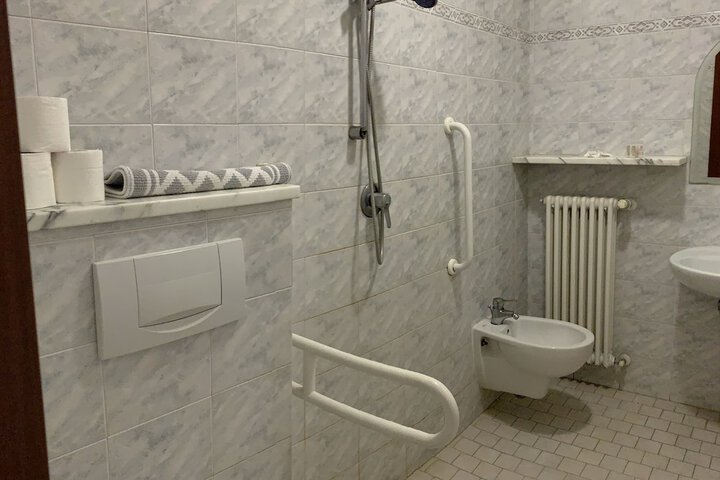 Room 56 of 70