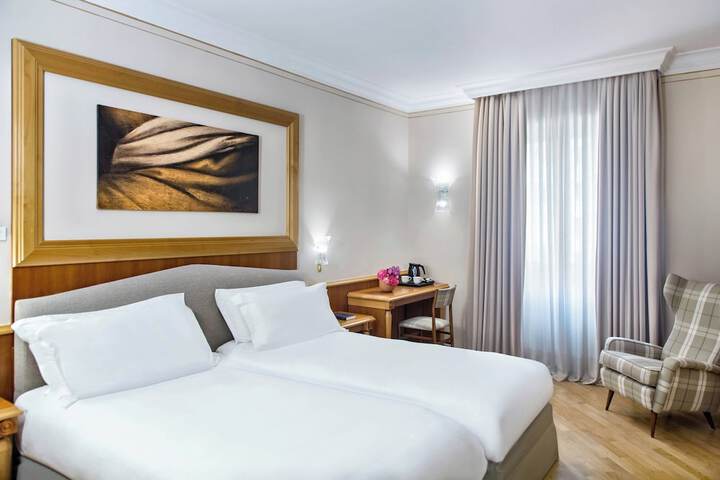 Room 21 of 64