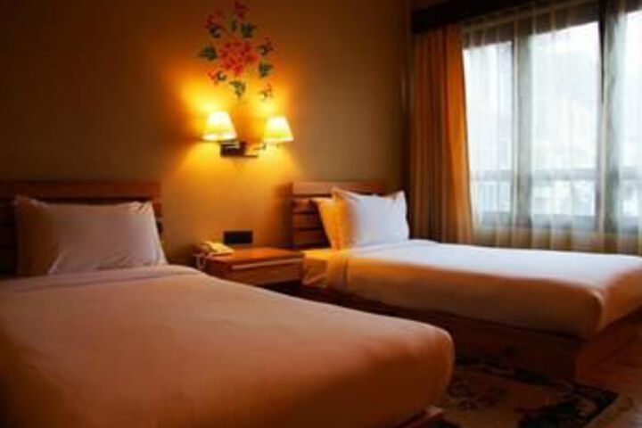Room 20 of 49