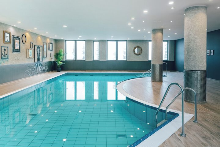 Hotel with Pool