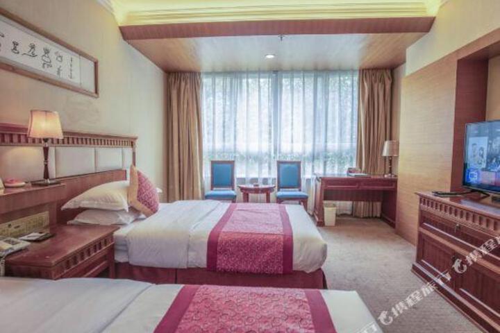 Adange Hotel