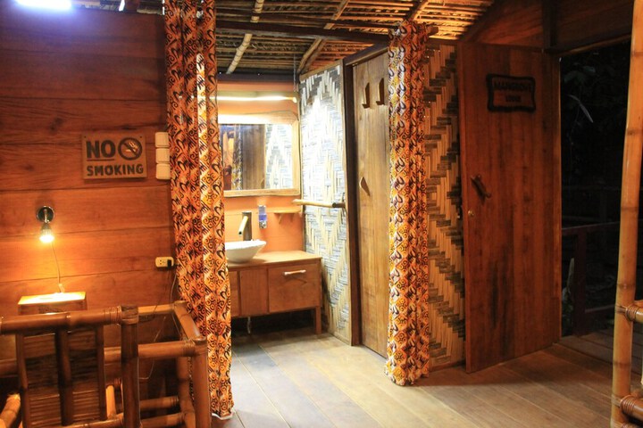 Room 70 of 131