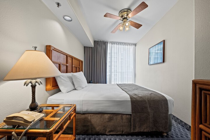 Room 16 of 82