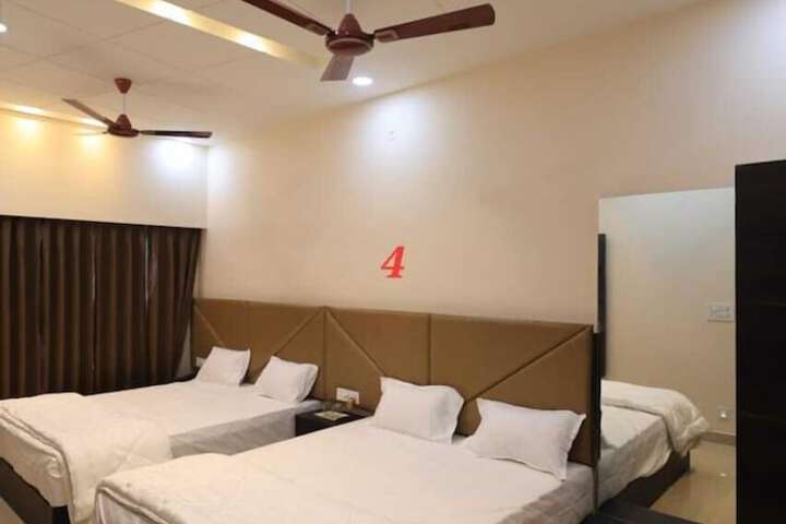 Room 15 of 20