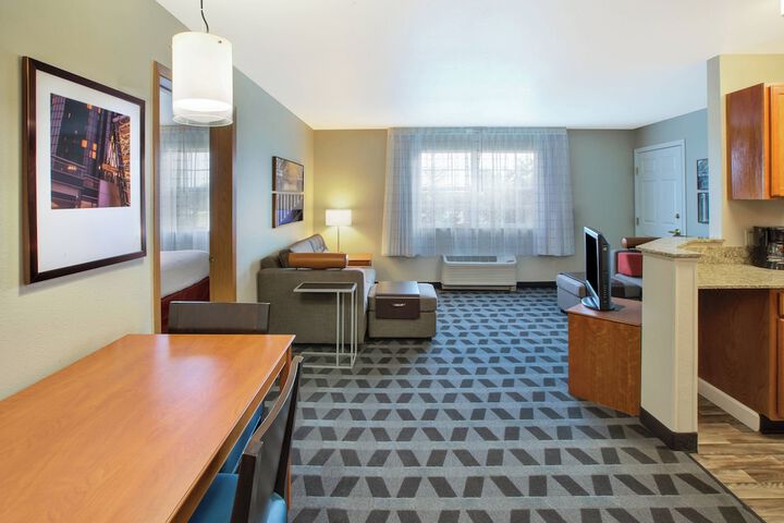 Room 16 of 30