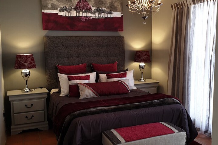 Room 7 of 16